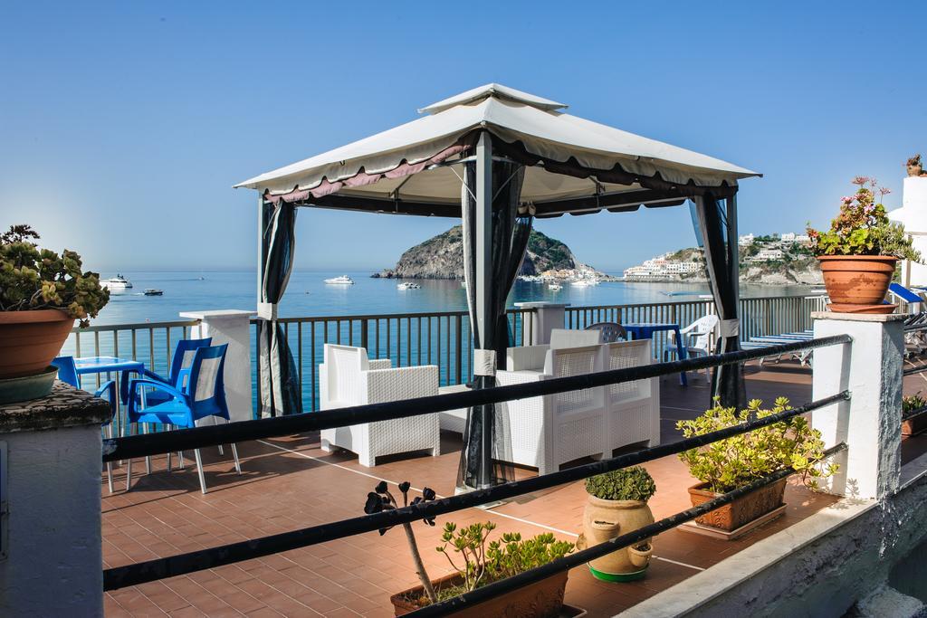 Hotel Regina Del Mare Barano d'Ischia ภายนอก รูปภาพ