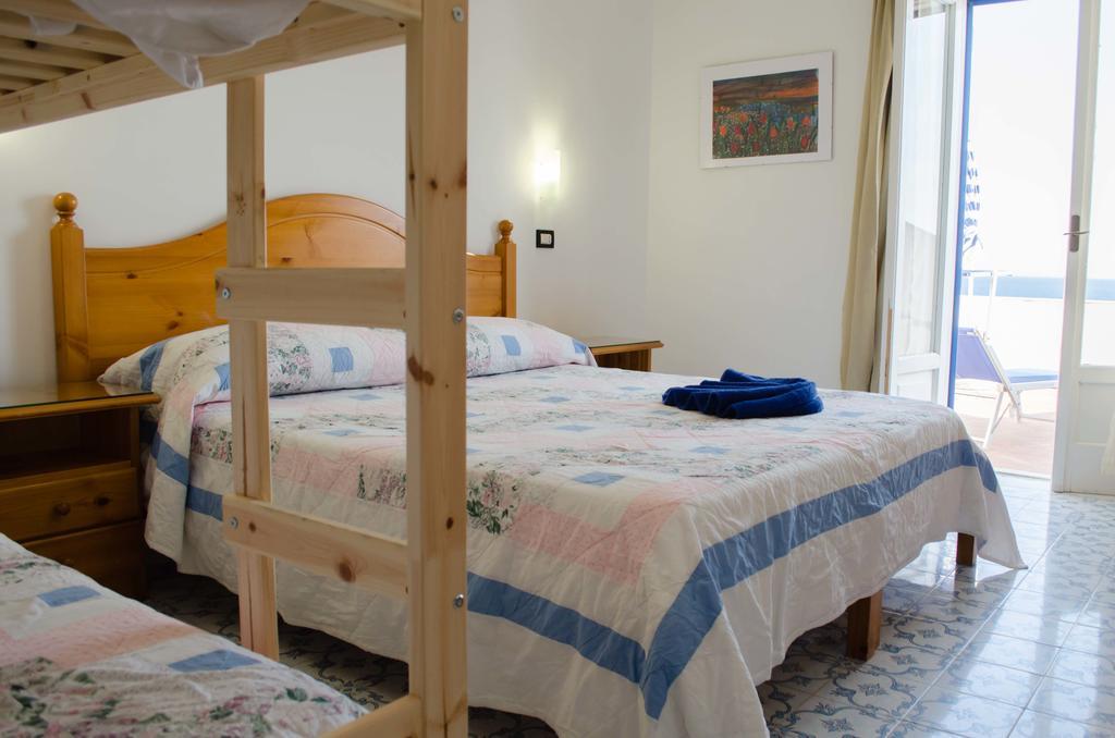 Hotel Regina Del Mare Barano d'Ischia ภายนอก รูปภาพ