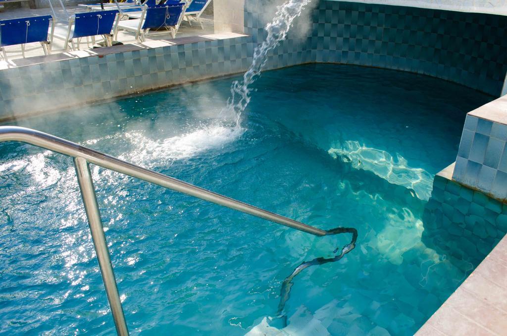 Hotel Regina Del Mare Barano d'Ischia ภายนอก รูปภาพ